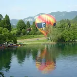 Pletna A Double Lake-view Bed and breakfast