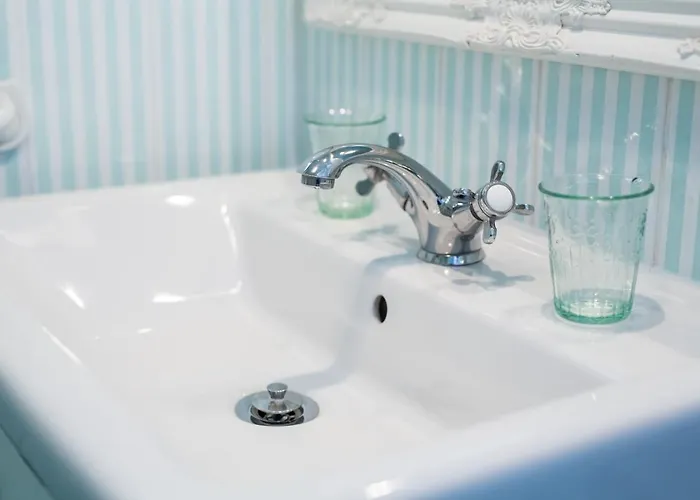 Pletna A Double Lake-view Bed and breakfast