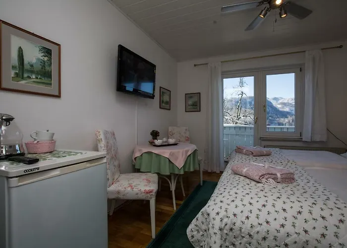 Pletna A Double Lake-view Bled