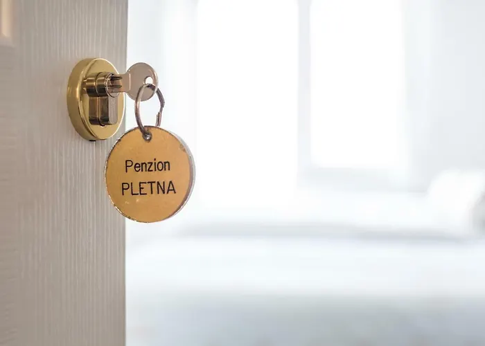 Pletna A Double Lake-view Bed & Breakfast 3*