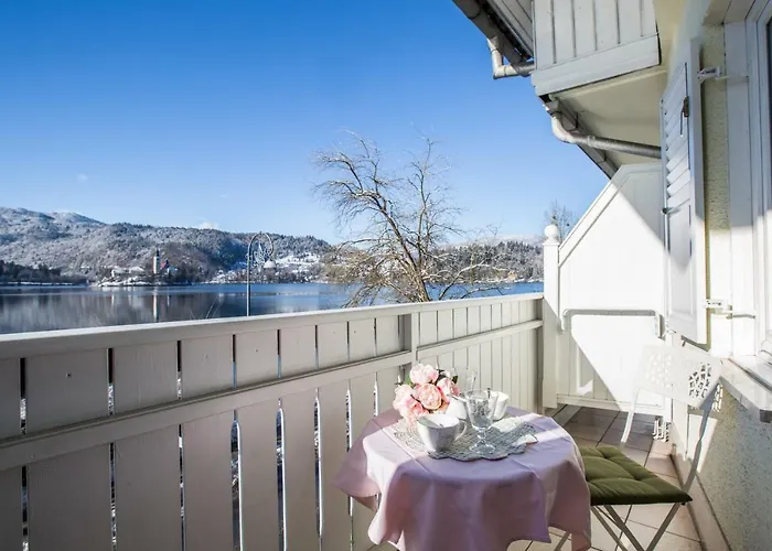 Pletna A Double Lake-view 3* Bled