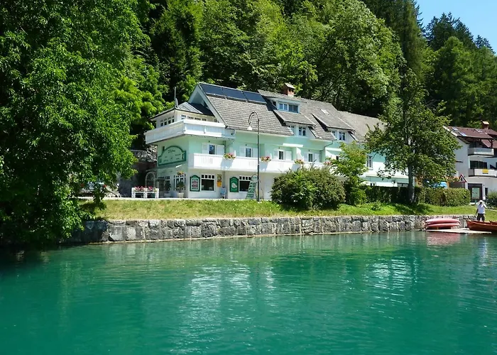 Pletna A Double Lake-view Bed and breakfast 3*